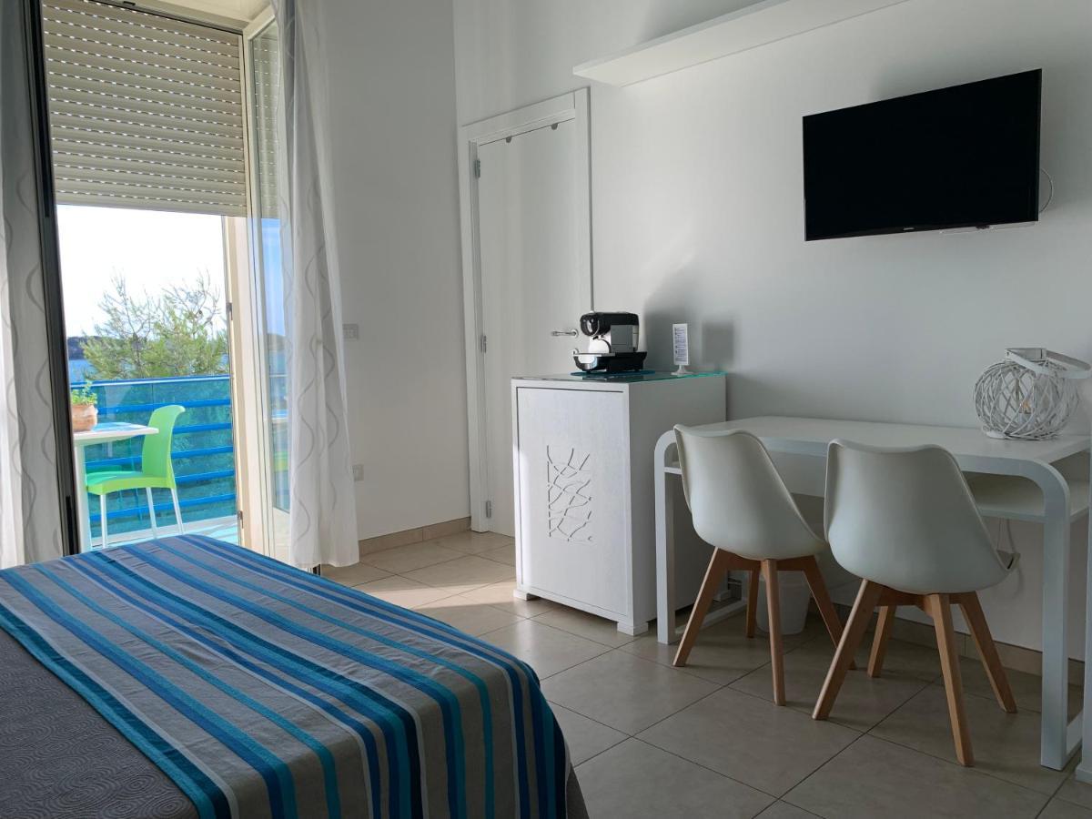 Frontemare Rooms Porto Cesareo Exterior foto